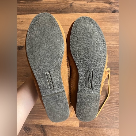 NWOT Minnetonka Women's Classic Fringe Boot in Softsole Brown - Picture 8 of 15